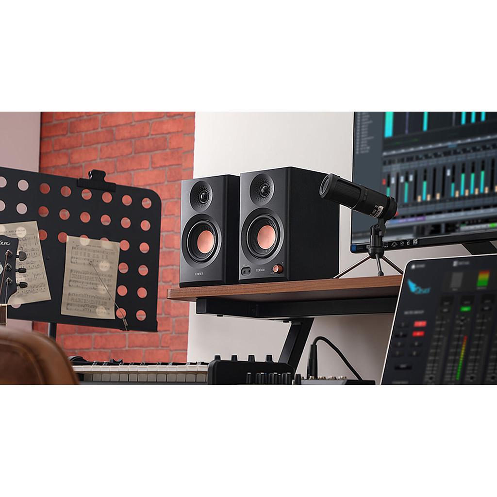 Parlantes Edifier MR3 de estudio blancos bluetooth